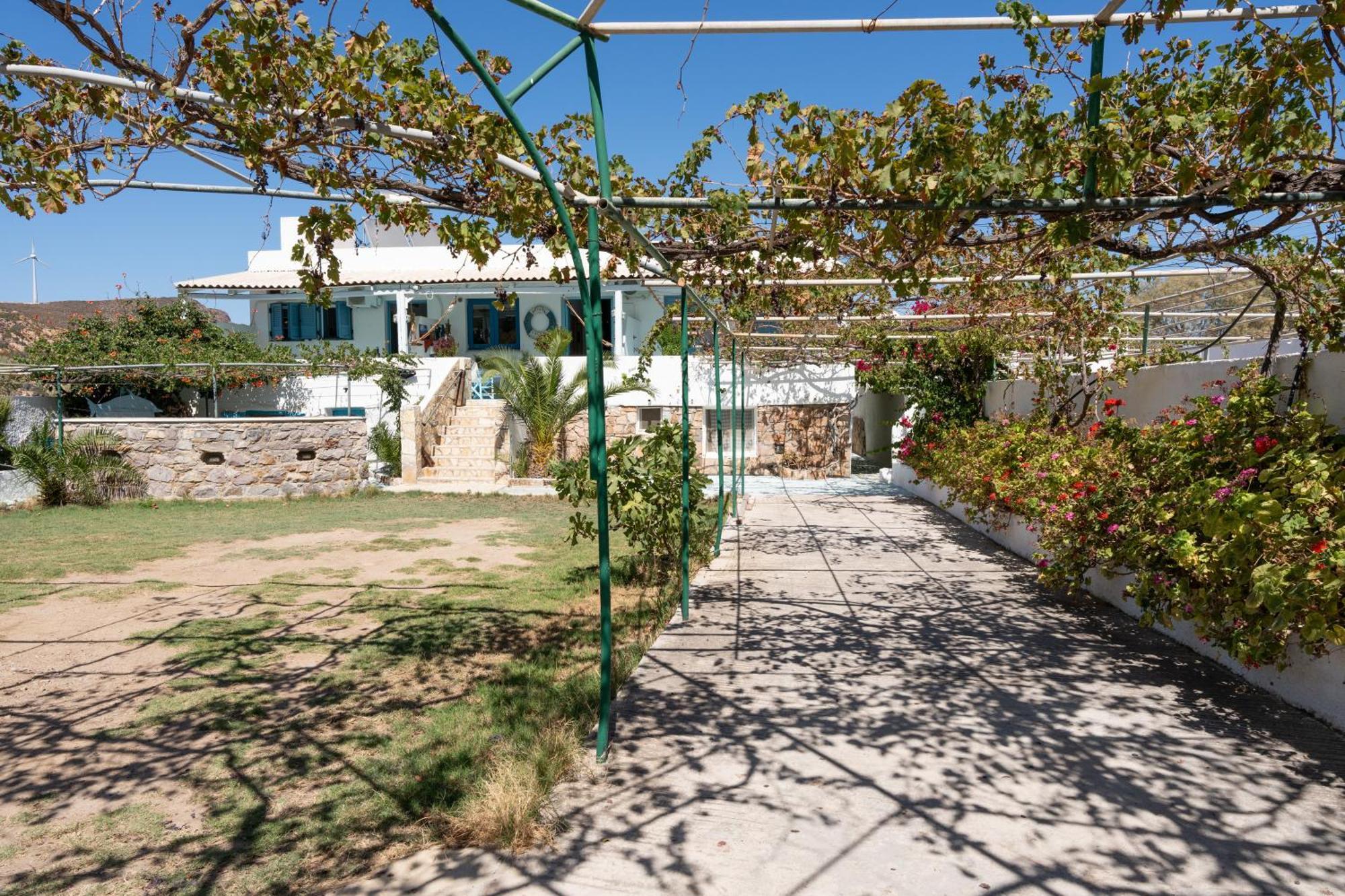 Beachfront Lampis Dolphin 4 Skála Exterior foto